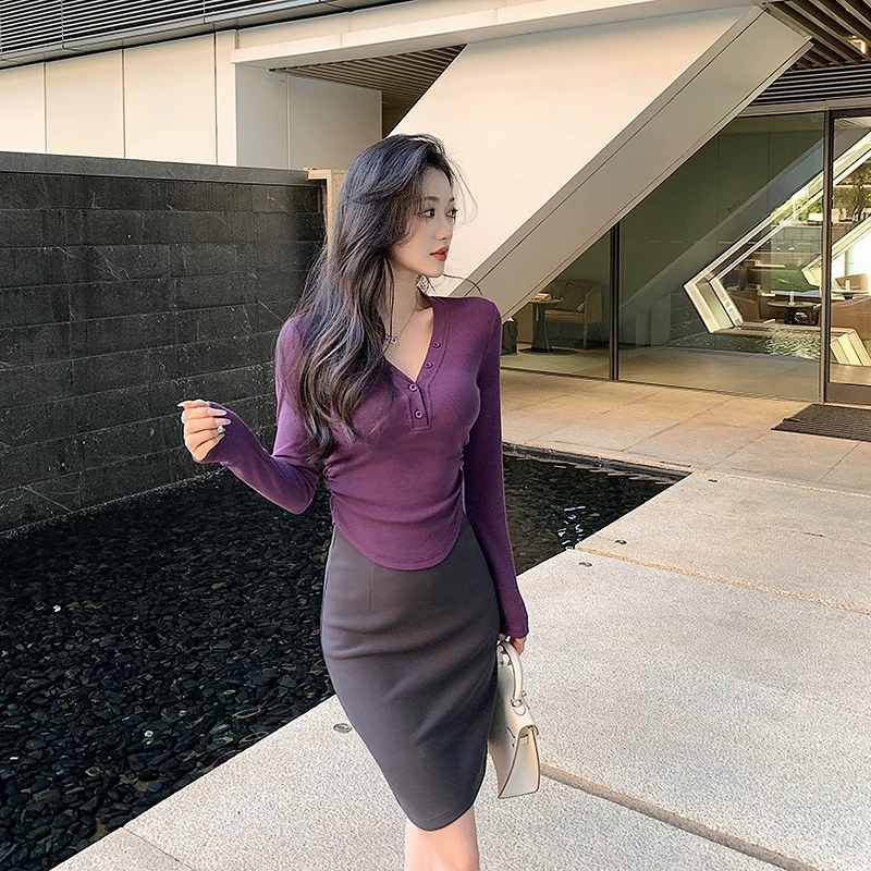 林关关【扣心弦】性感纯欲针织长袖打底上衣不规则设计气质显瘦T恤