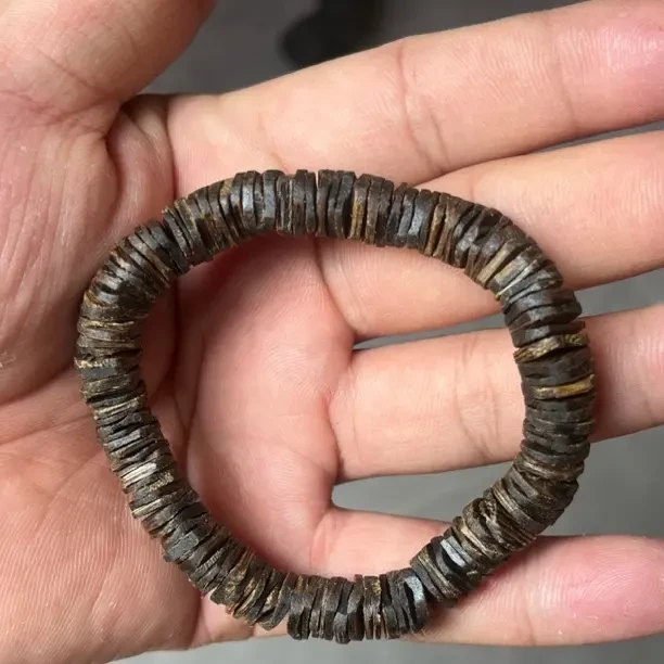 沉香【沉水级】皮油片片单圈手串10g+多样性发一