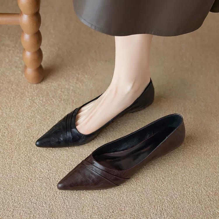 百搭全真皮复古尖头浅口单鞋女平底2025春秋新款羊皮软底低跟女鞋