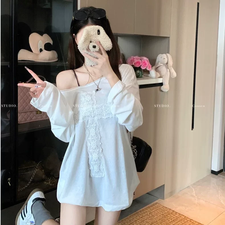 纯欲风微透蕾丝设计露肩长袖t恤女早春韩系穿搭宽松显瘦打底上衣