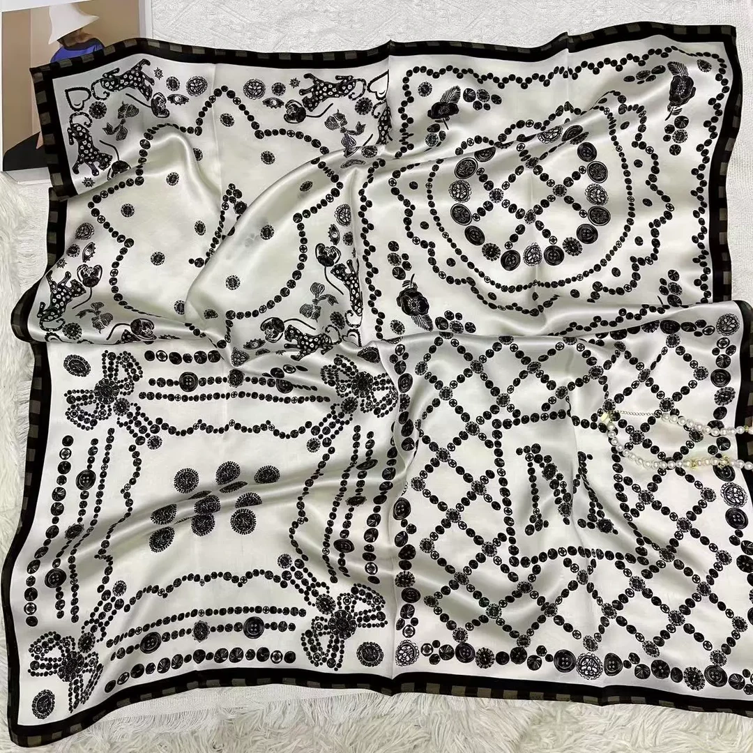 【字母秘境】90cm12姆米100％桑蚕丝苏缎丝巾中方巾送人礼物