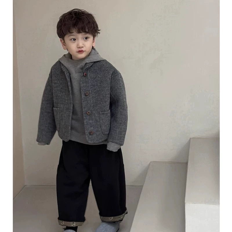 现货男童新年衣服童装秋冬灰色毛呢外套儿童时髦夹克黑色裤子套装