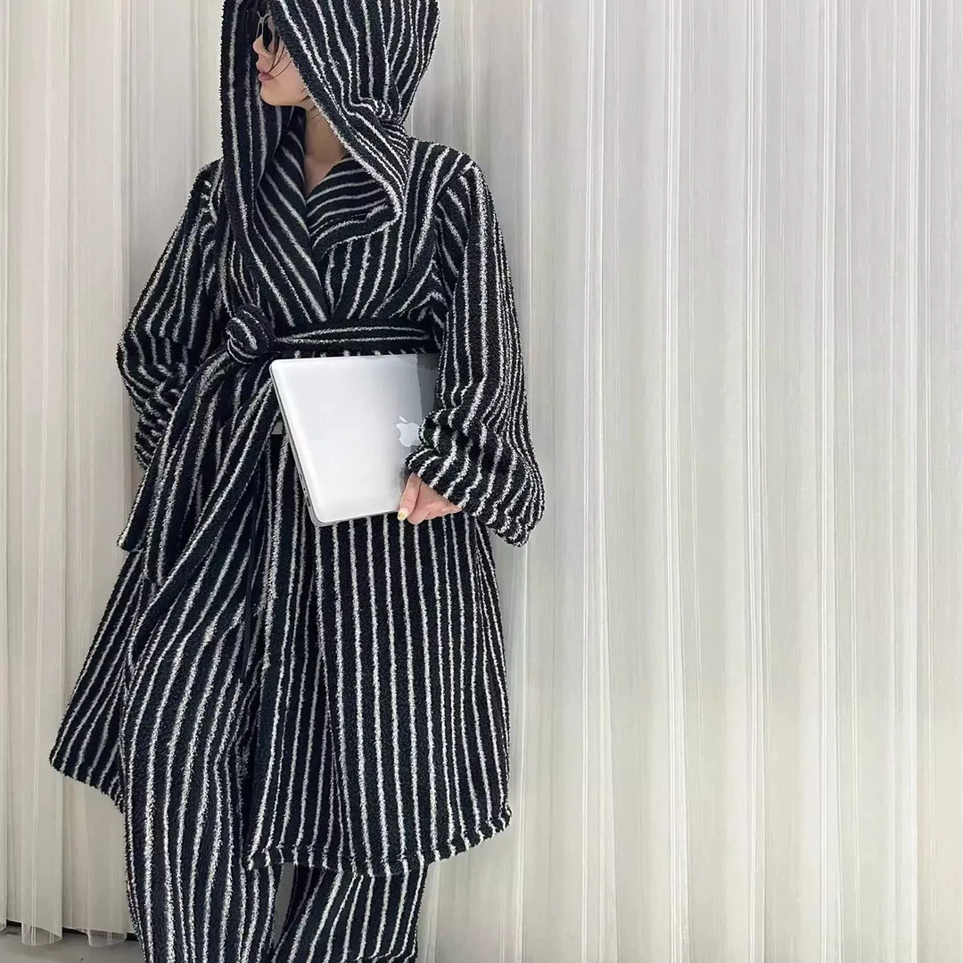 松弛感条纹珊瑚绒睡衣套装女冬季新款加绒加厚保暖睡袍长裤家居服