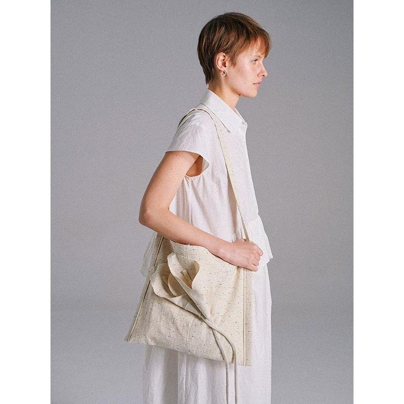 FLOWERSAYS：八棱海棠离愁别绪设计师原创立体花朵彩点单肩帆布包