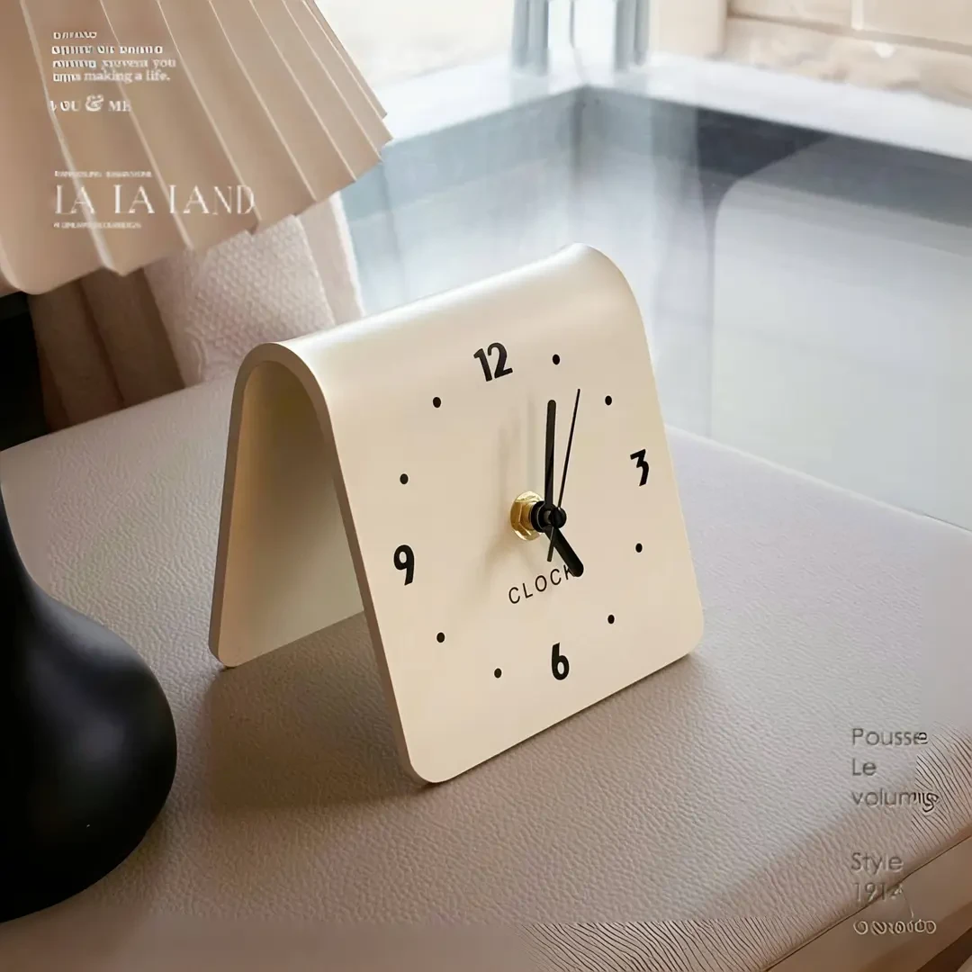 亚克力奶油风时钟客厅桌面装饰品家用床头迷你台式座钟
