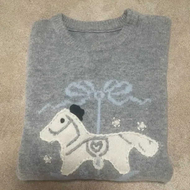 秋冬新款百搭藏羊绒重工木马图案针织毛衣女款