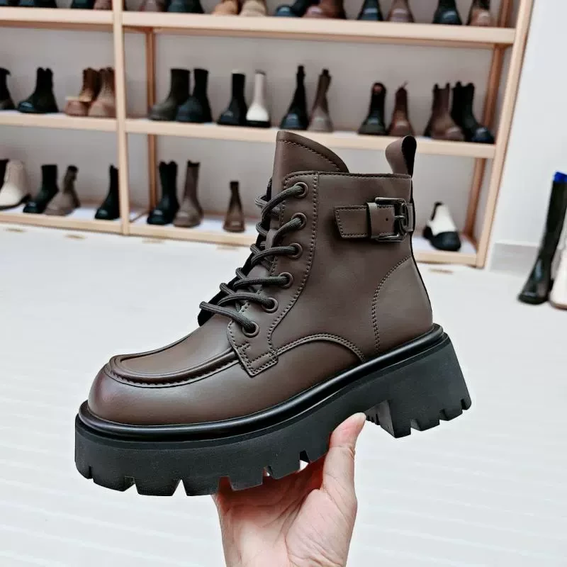 DMY专柜368～真皮马丁靴机车风短筒靴简单大气欧美港风9776-1A8