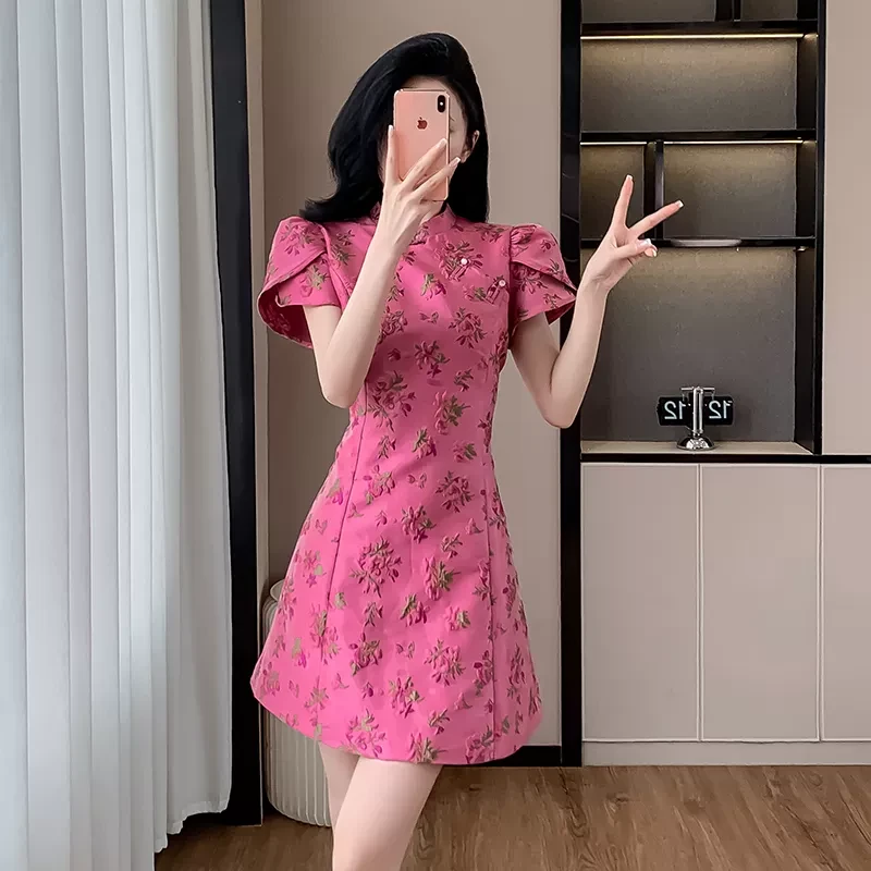 新中式盘扣提花连衣裙女夏季新款名媛气质甜美改良旗袍小个子短裙