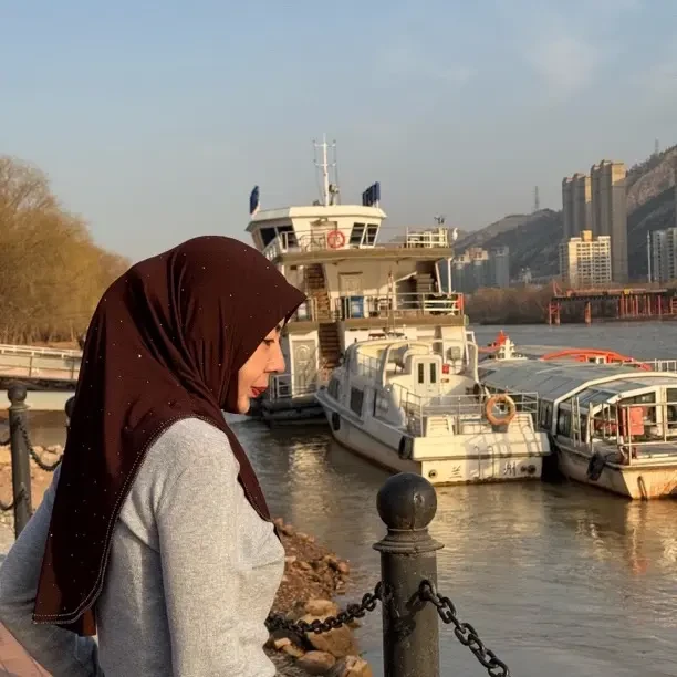 马来西亚褶皱款时尚头套百搭款