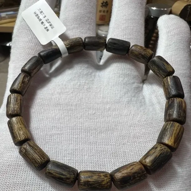 沉香乌身圆叶沉水浮.桶珠单圈手串卡7mm/5克+，花香果香凉韵味