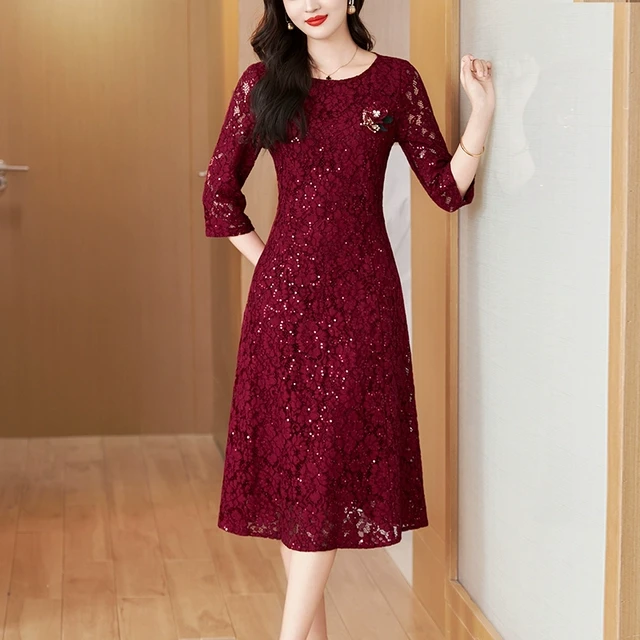 酒红色中国风妈妈礼服2025年夏季新款高端蕾丝收腰显瘦包臀连衣裙