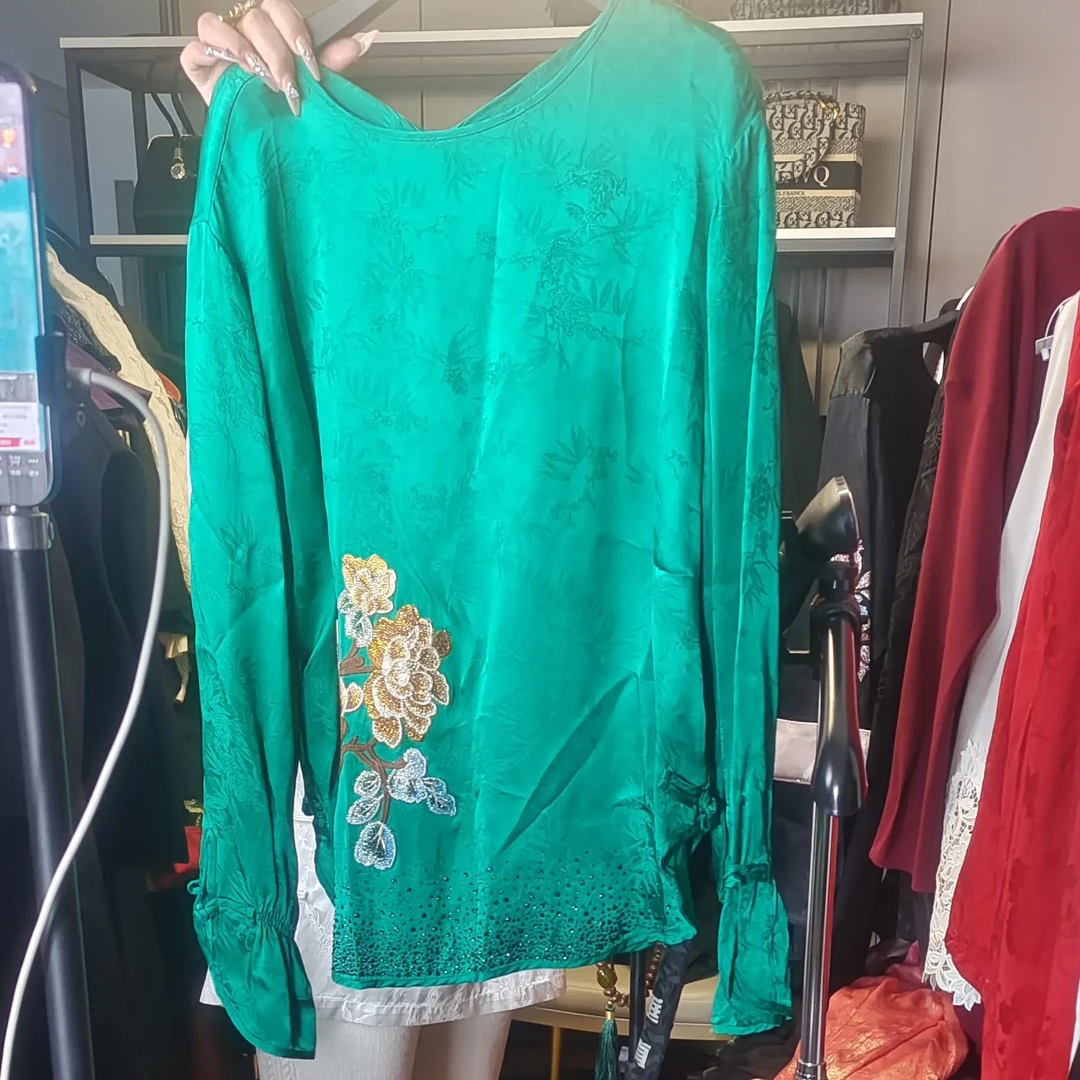 绿色提花真丝斜襟打底上衣新中式风格