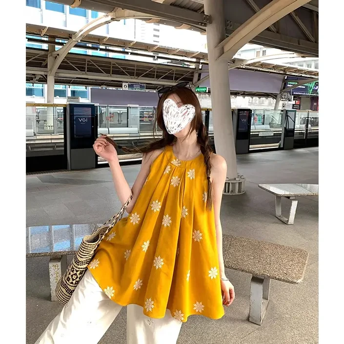 韩系度假风复古印花吊带挂脖背心女夏松弛感减龄碎花休闲宽松上衣