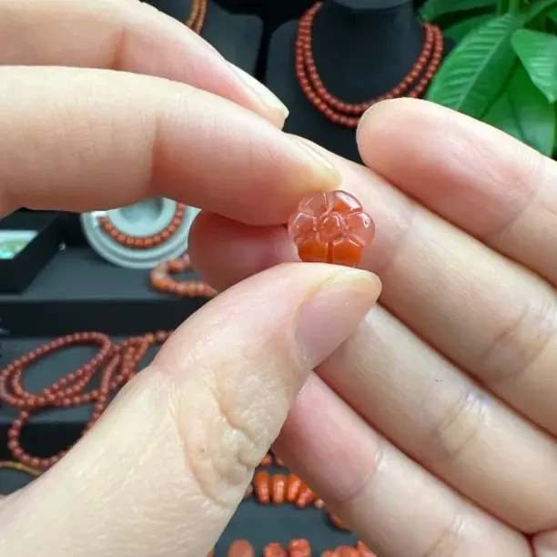 南红有钱花扣子冰飘花卡9配饰 可打孔