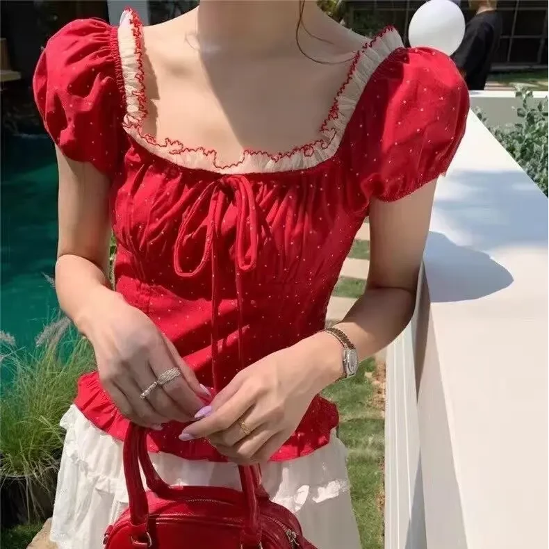 木耳边方领波点夏季显瘦蕾丝复古T恤短款红色短袖泡泡袖