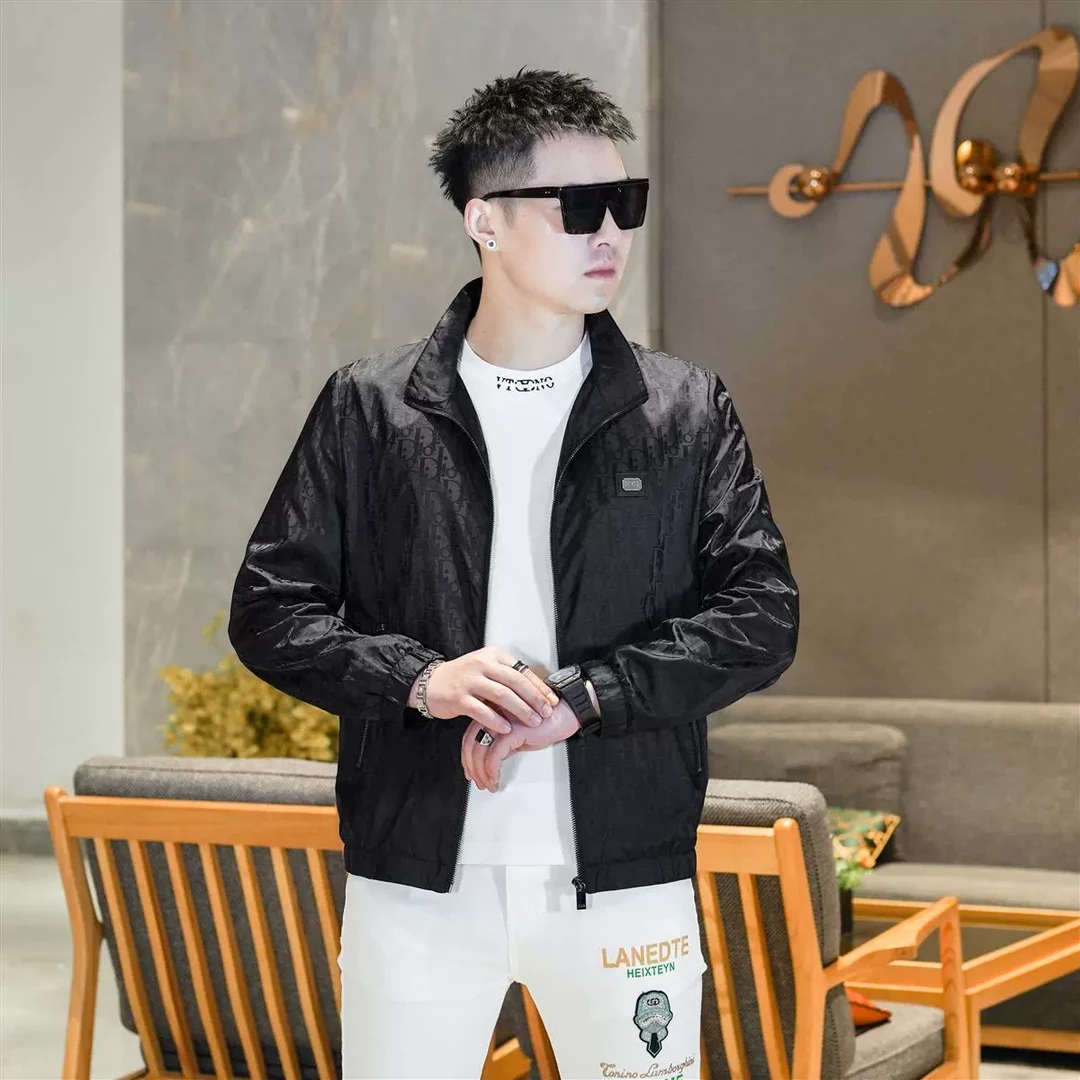 2025春季新品男士时尚字母提花立领薄款夹克外套简约百搭潮5007