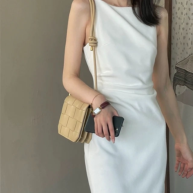 领证登记小白裙伴娘服轻婚纱订婚鱼尾礼服宴会气质生日白色连衣裙