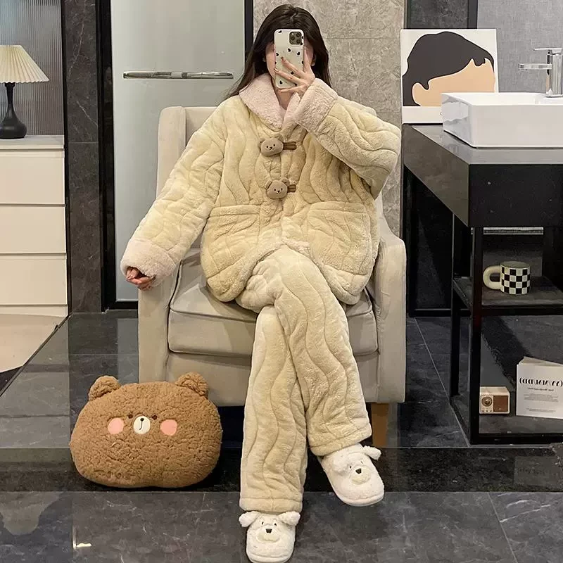 睡衣女款冬季三层夹棉加厚保暖珊瑚绒学生卡通可爱小熊家居服套装