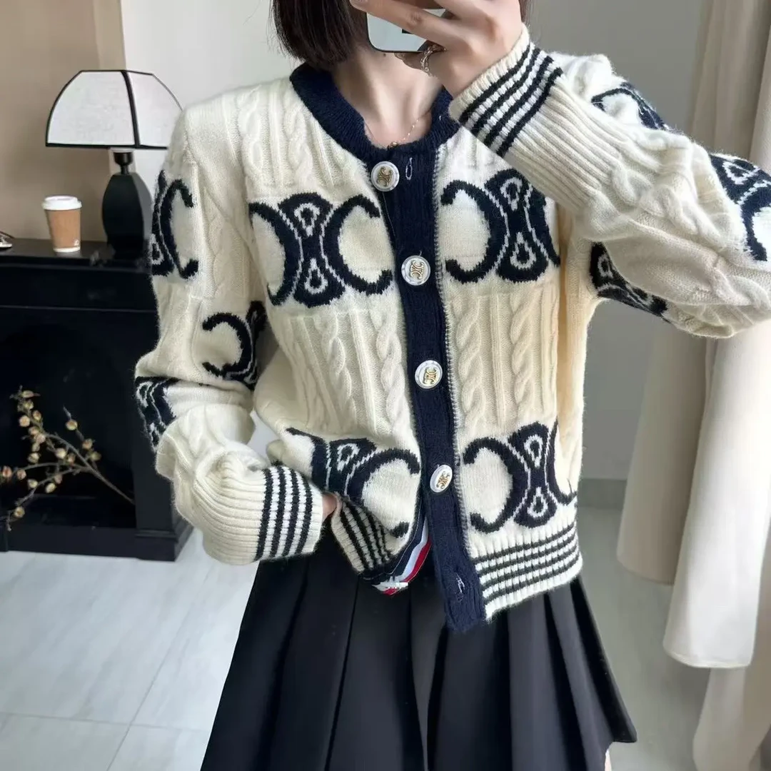 韩系慵懒风字母提花圆领针织开衫女秋冬百搭显瘦毛衣