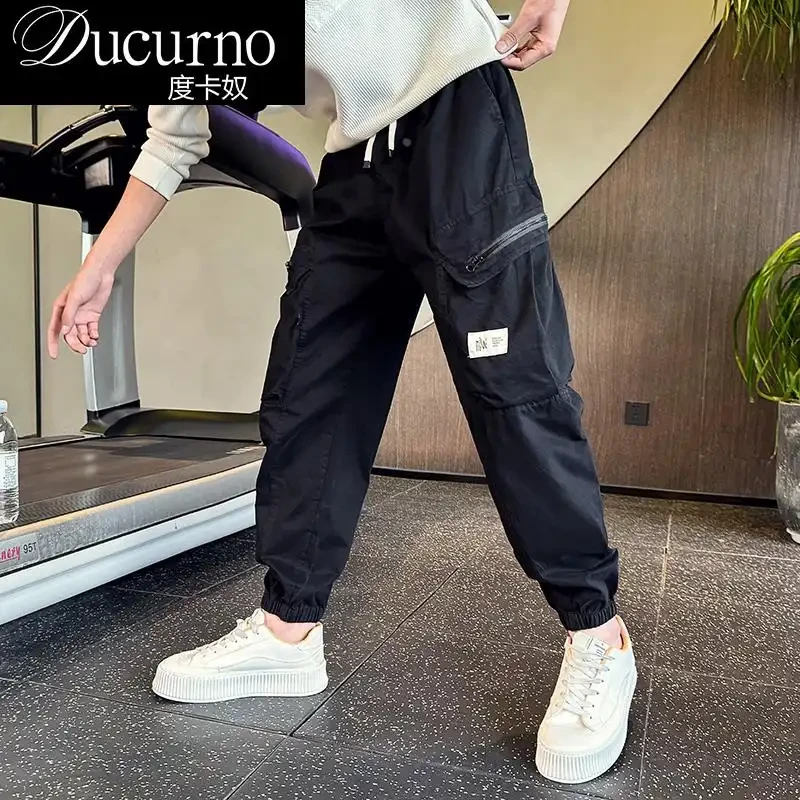 裤子男款春秋季潮牌工装裤痞帅运动束脚裤新款男士黑色休闲裤潮流