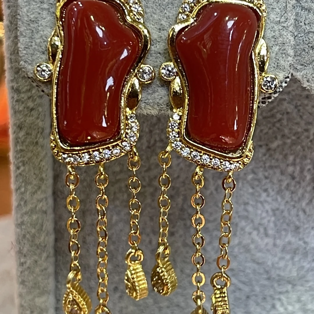 铜合金亚克力耳饰 非金属藏式穿搭红色耳环宫廷风复古时尚