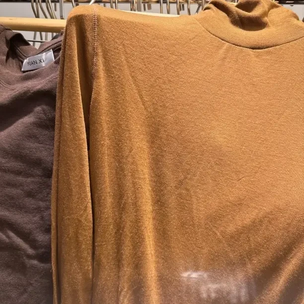 女纯色针织长袖保暖速干常规T恤秋冬打底衫修身百搭