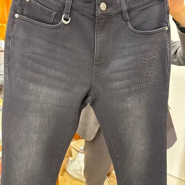 秋冬男士烫钻修身弹力小直筒百搭牛仔裤