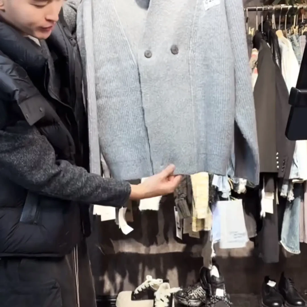 男士秋冬宽松斜扣针织开衫毛衣