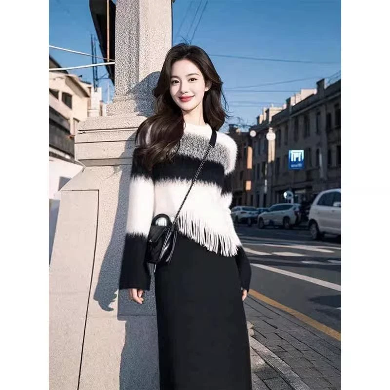 韩系马海毛黑白条纹毛衣女春秋季高级感软糯流苏针织衫不规则上衣