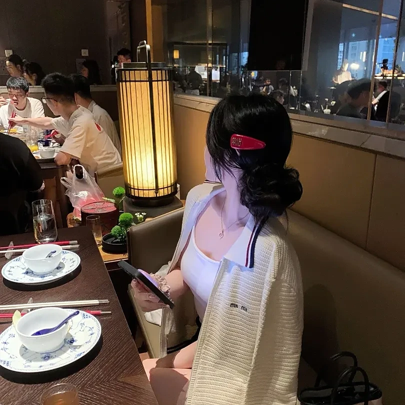 2025秋冬新款学院风字母刺绣撞色针织拉链棒球服外套女