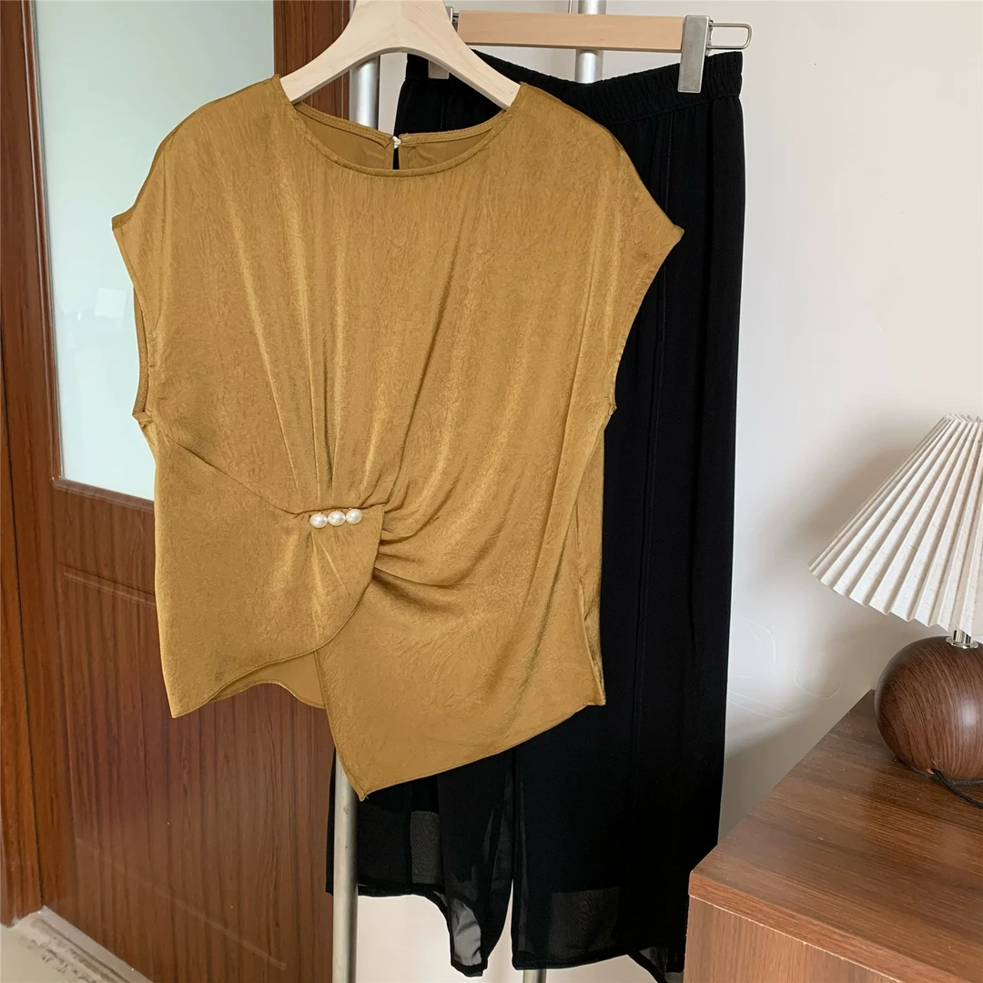 中年妈妈夏装高贵T恤小衫套装2025新款中老年女洋气阔腿裤两件套