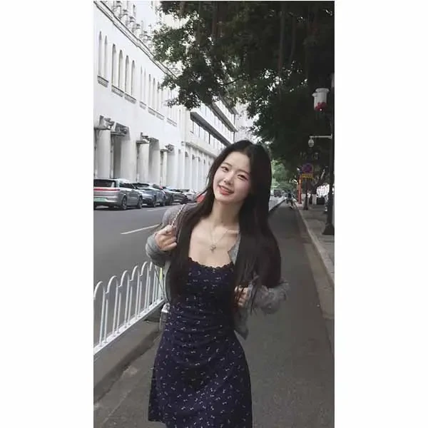 法式碎花夏季收腰a字藏青色碎花蕾丝吊带裙连衣裙防晒开衫套装