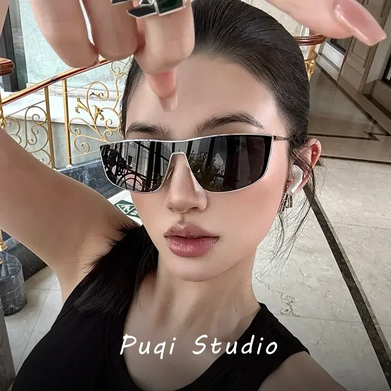 2025新款韩版连体平面科技未来墨镜女款潮气质防嗮时尚太阳眼镜男