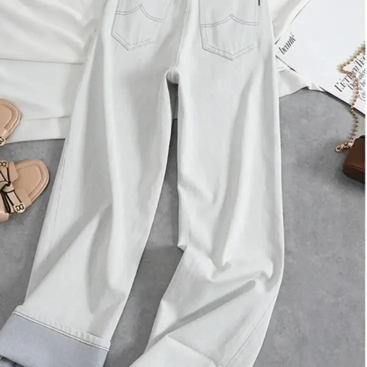 白灰色窄版阔腿牛仔裤女2025春季新款小众刺绣高腰显瘦百搭直筒裤