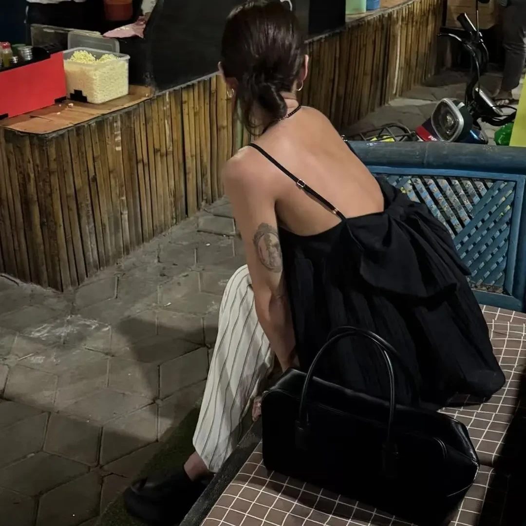 夏季女款设计感小众蝴蝶结吊带背心短款美背上衣