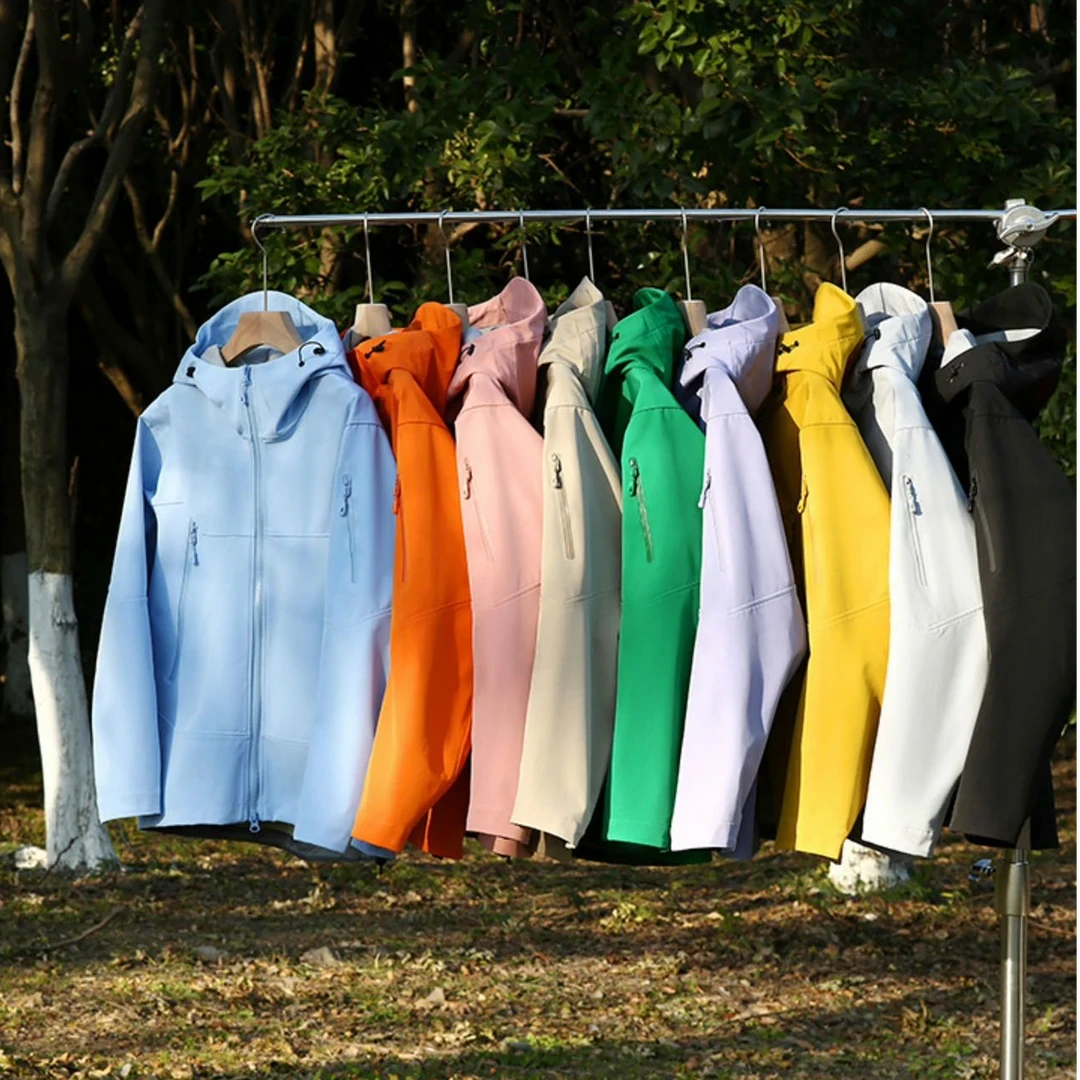 压轴好货！春季新品！情侣户外百搭冲锋软壳夹克外套HB2029