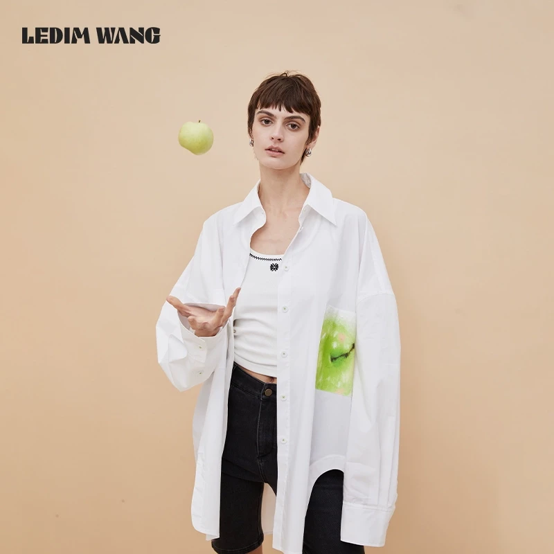 1LEDIM WANG青苹果印花衬衫女春日氛围白色休闲宽松阔形长袖衬衣
