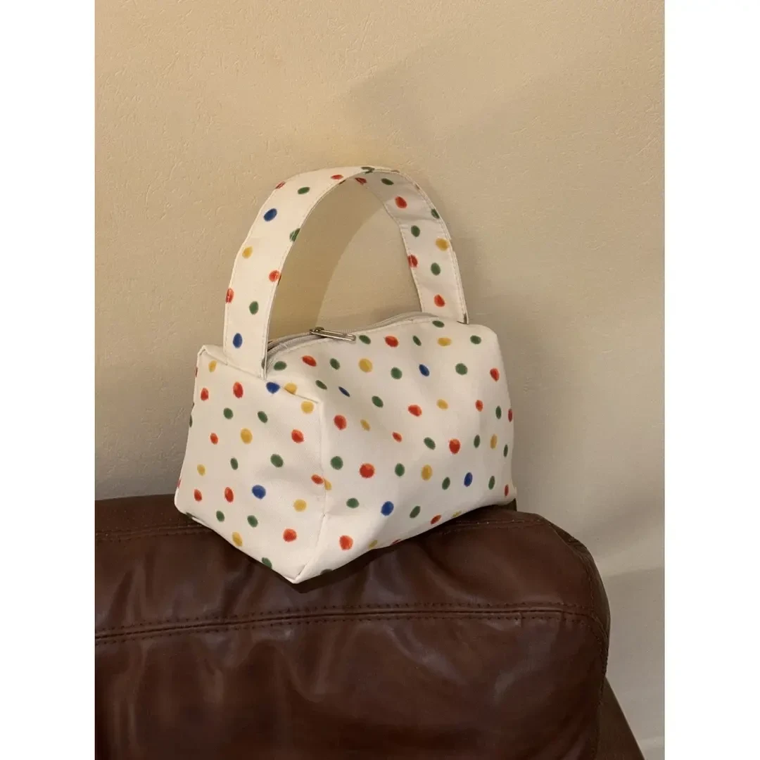 时尚彩色波点百搭化妆包高颜值收纳新款复古手提洗漱包零钱包