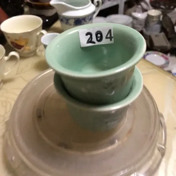 陶瓷青釉杯子完好