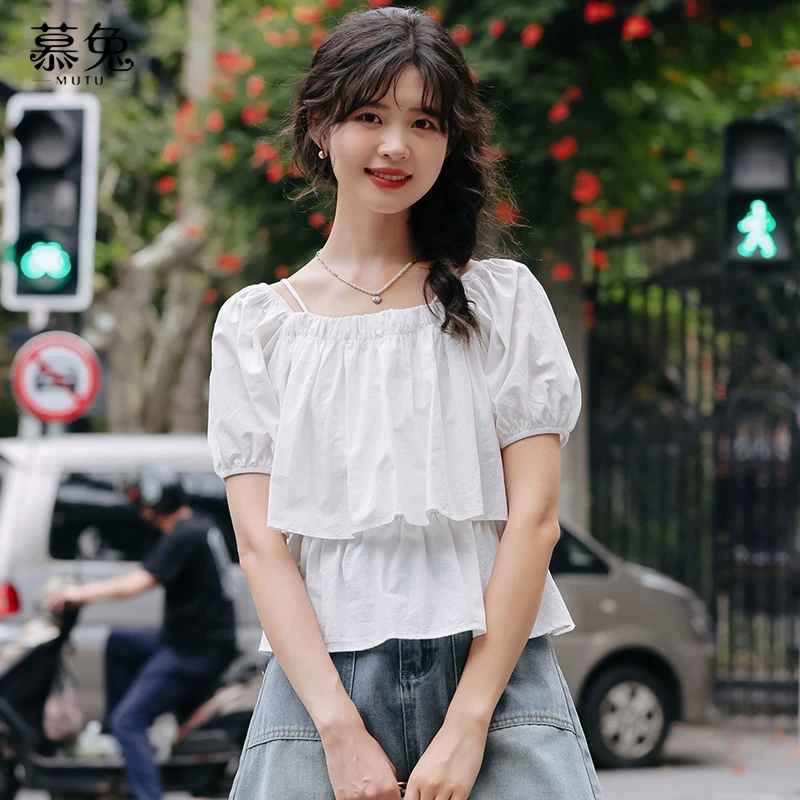 慕兔法式别致泡泡袖一字肩上衣女2024夏季新款设计感小众吊带衬衫
