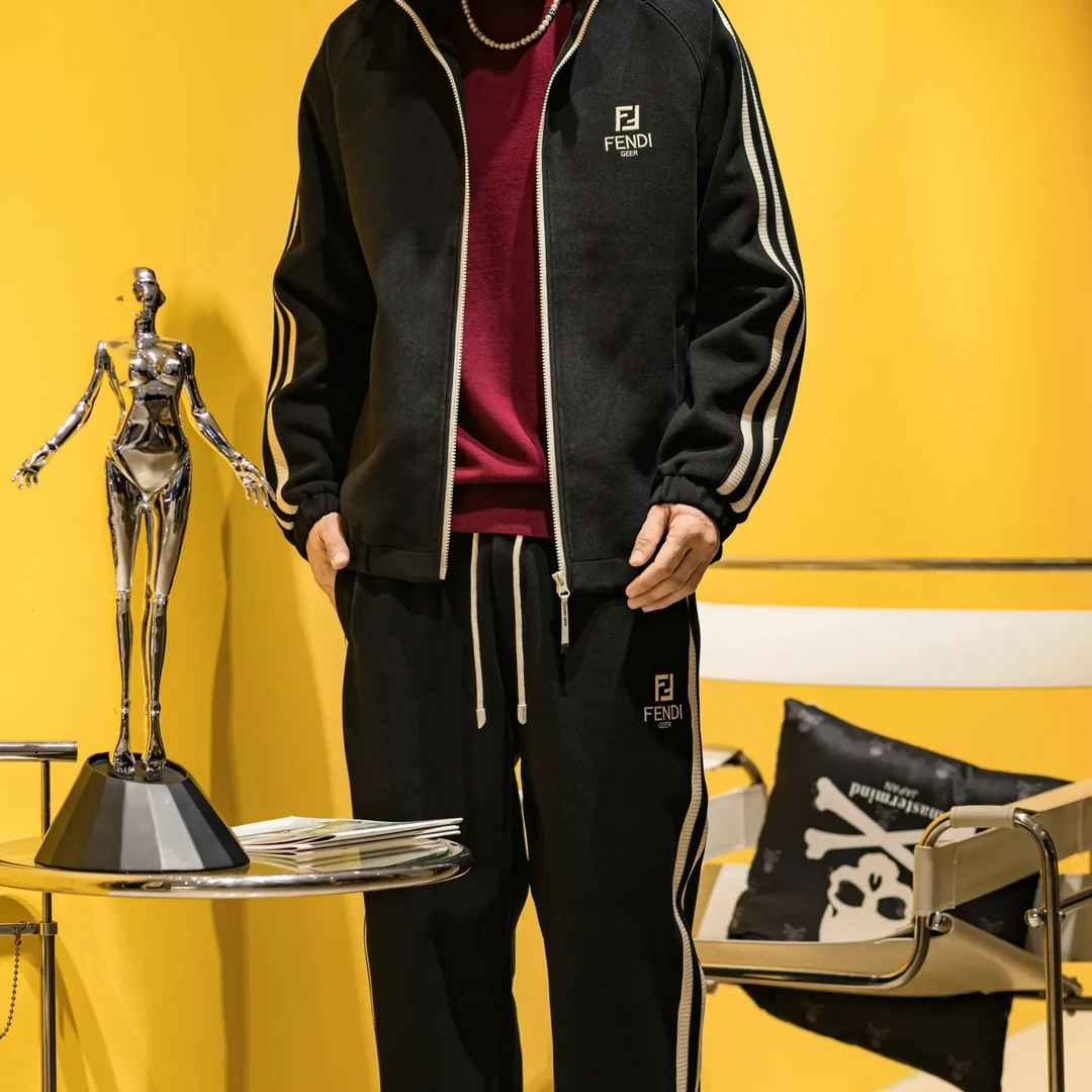 秋季新款时尚潮流休闲套装男宽松长袖外套长裤两件套帅气百搭