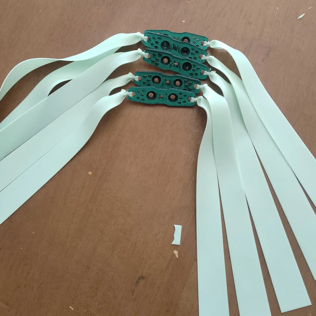 白皮耐用劲大乳胶弹弓扁皮筋