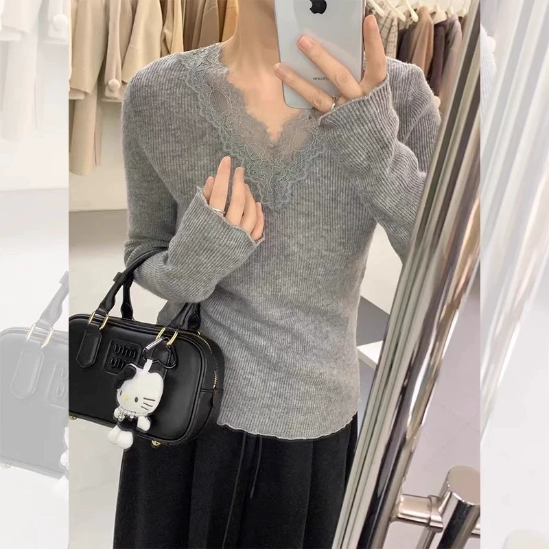 法式灰色v领蕾丝拼接毛衣打底衫女秋冬内搭可外穿修身针织衫上衣