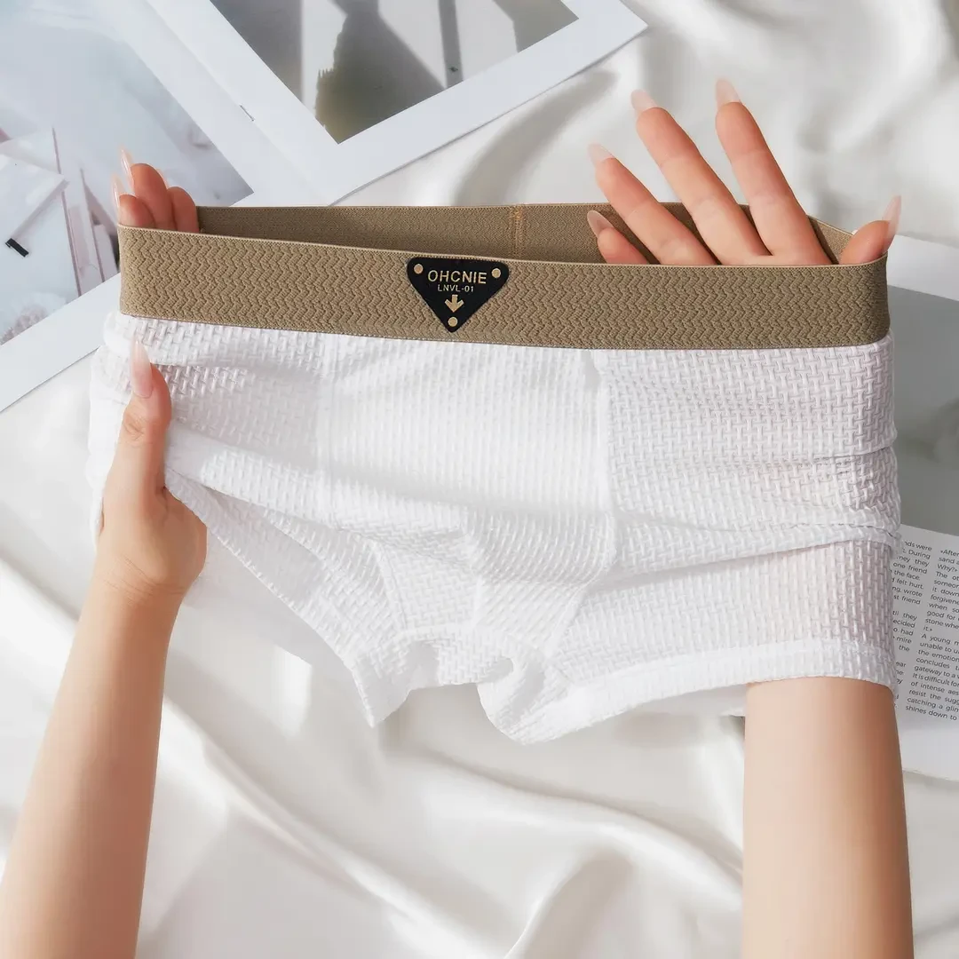 新款男士冰丝内裤男时尚运动平角裤夏季薄款透气四角裤潮流短裤衩