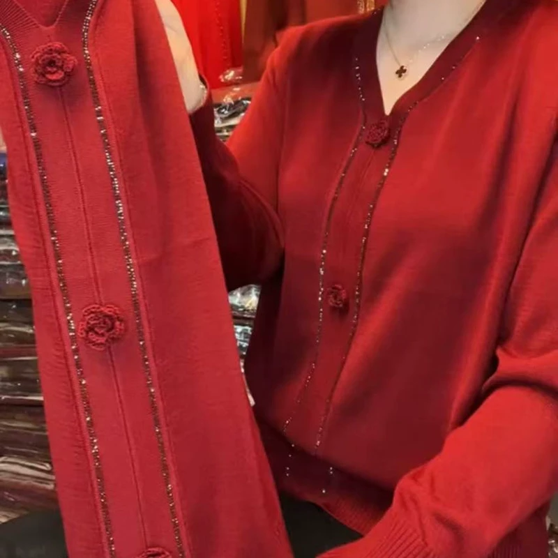 2025春新款长袖显瘦套头洋气休闲玫瑰扣V领纯色打底衫女针织上衣