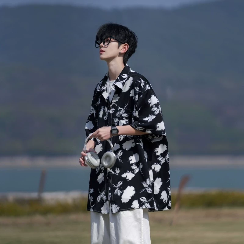 海边度假花衬衫男春夏宽松大码凉感冰丝休闲上衣服慵懒风短袖外套