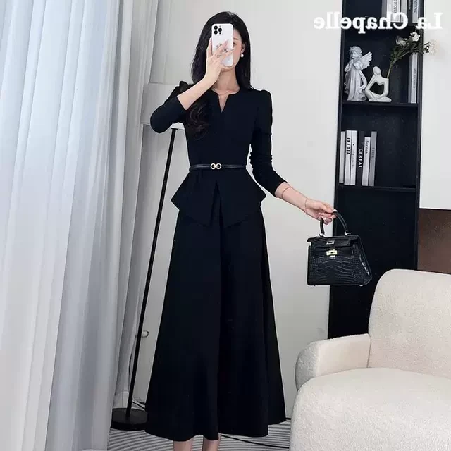 轻熟风御姐搭配一整套女春夏高级感黑色a字半身长裙垂感伞裙套装