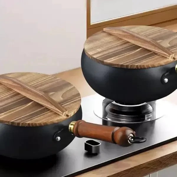 高品质古法大肚锅炒菜铁锅24cm口径