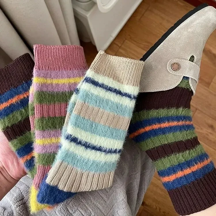 新店福利秋冬加厚ins韩系粗线彩色条纹袜子撞色拼接仿貂毛绒女士