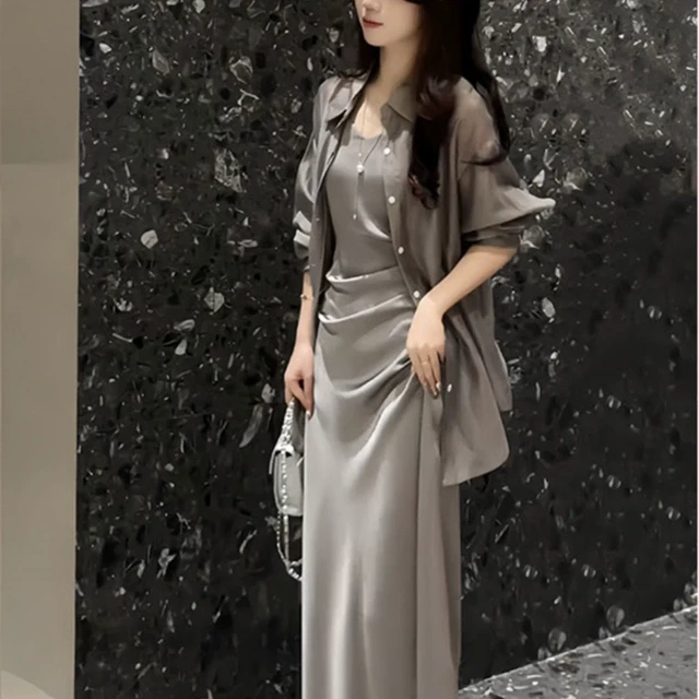 今年流行夏季两件套别致漂亮吊带连衣裙子高级感防晒外搭衬衫套装